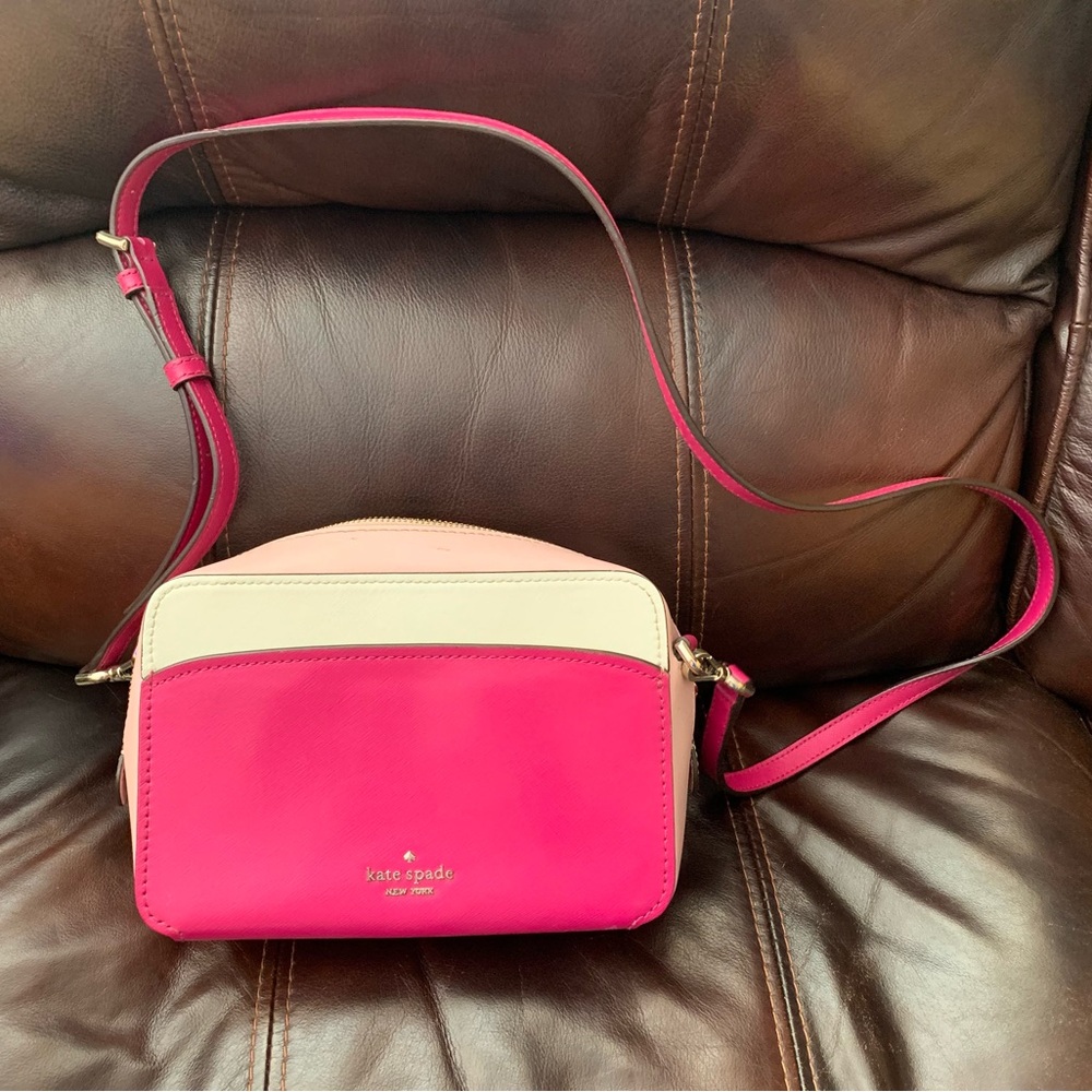 Kate Spade Lauryn Crossbody Camera Bag (cherrywood color) with shoulder strap